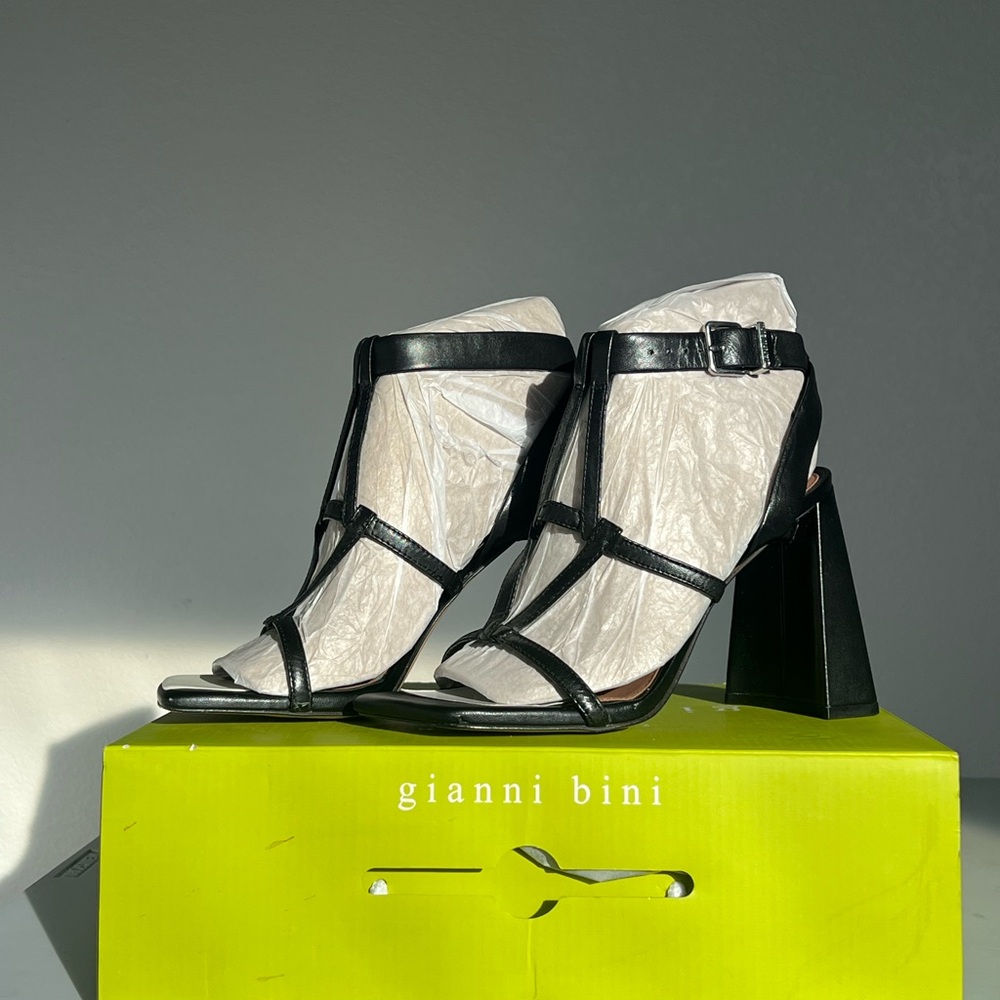Gianni Bini Black Block Heel Sandals